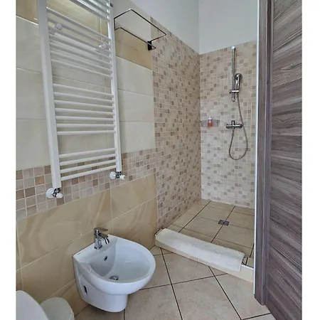 The Dreamers Mxp Bed & Breakfast Cardano Al Campo